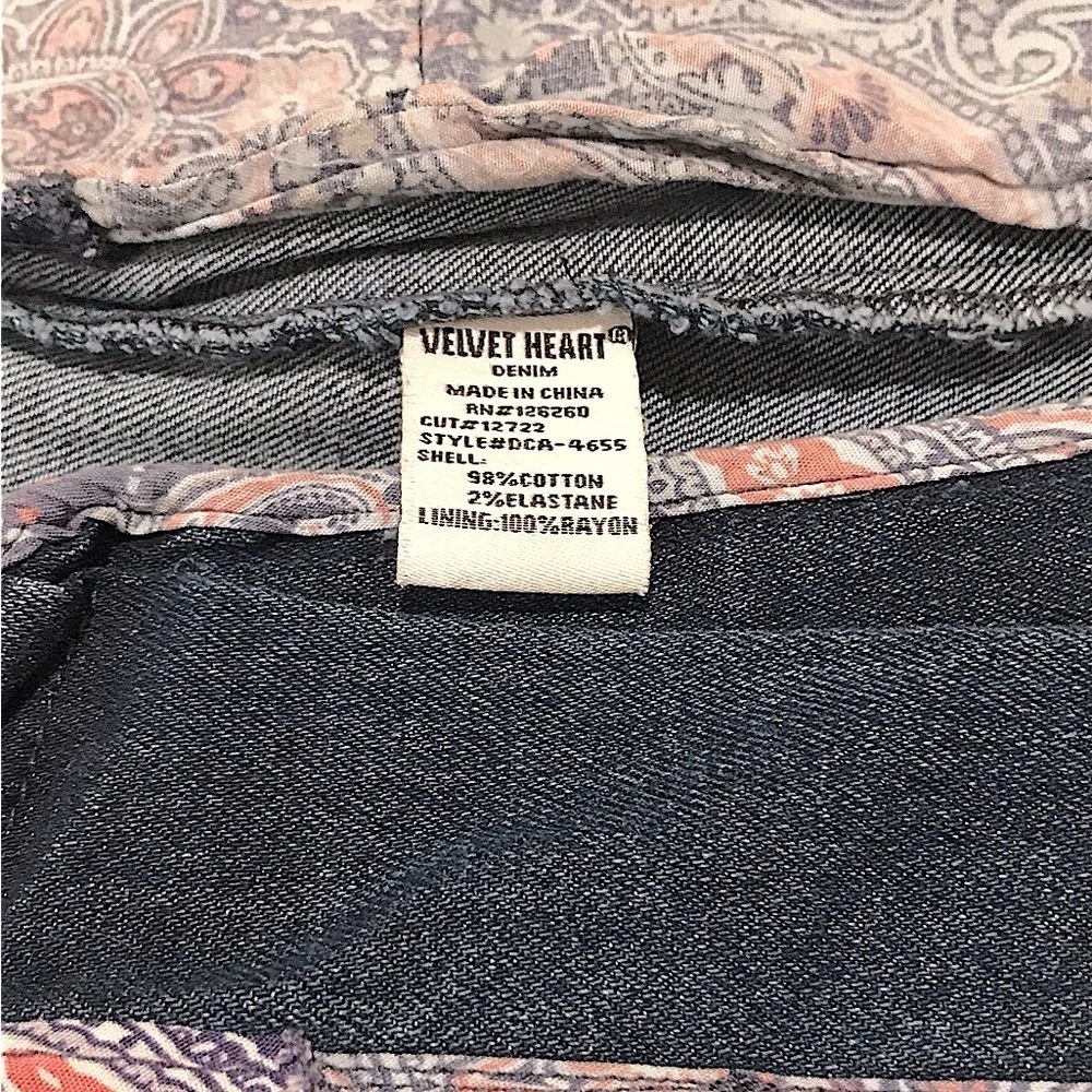 NWOT STRETCH DENIM CLASSIC BLAZER. GOLD BUTTONS, FITS LIKE A L, DARK WASH - Picture 5 of 6